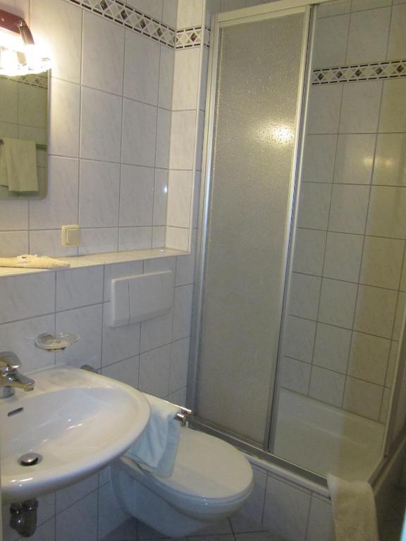 Hotel Gasthof Humplbrau Wolfratshausen Bilik gambar