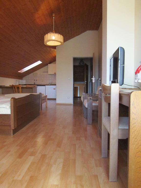 Hotel Gasthof Humplbrau Wolfratshausen Bilik gambar